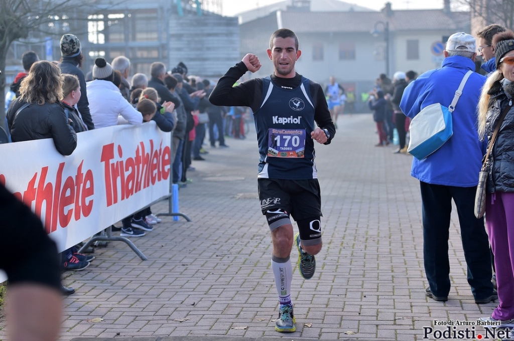 Taddeo all'arrivo della StraCanonica (Foto Podisti.net)