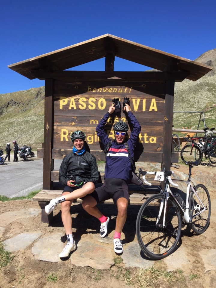 Mattia con Luca al Passo Gavia