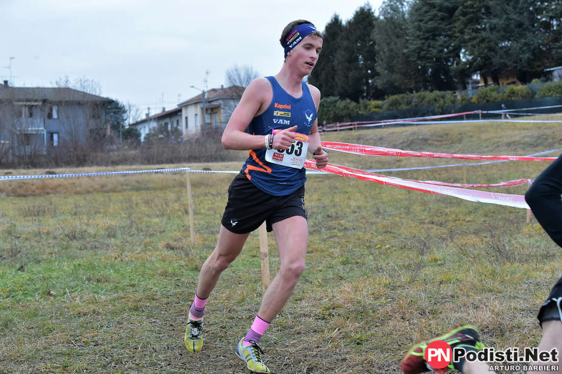 Luca Del Pero in azione a Briosco (foto Podisti.net)