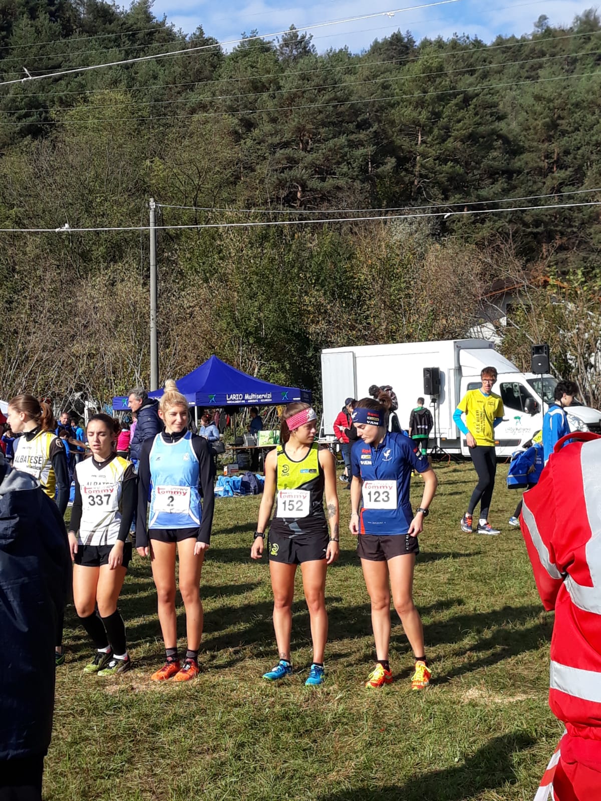 Federica al via della prova di Menaggio